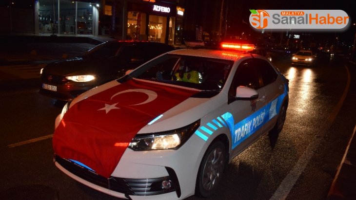 Malatya’da alkışlar polise