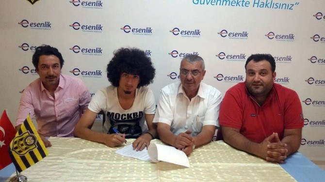 Yeni Malatyaspor Transfer Döneminde 13 Futbolcuya İmza Attırdı