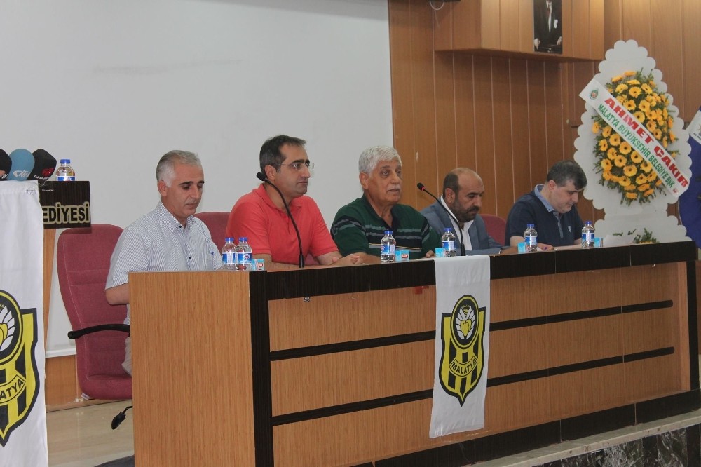 E.Yeni Malatyaspor’da Divan Kurulu’nun toplantısından birlik ve beraberlik mesajı