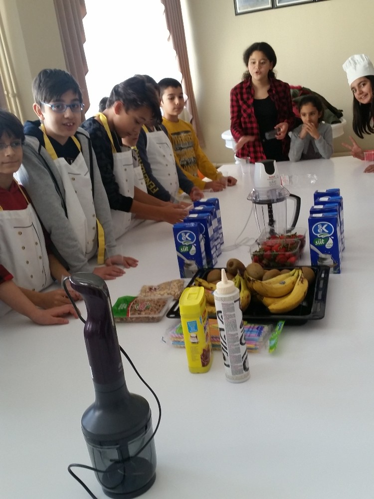 Öğrenciler mutfakta yeteneklerini gösterdi
