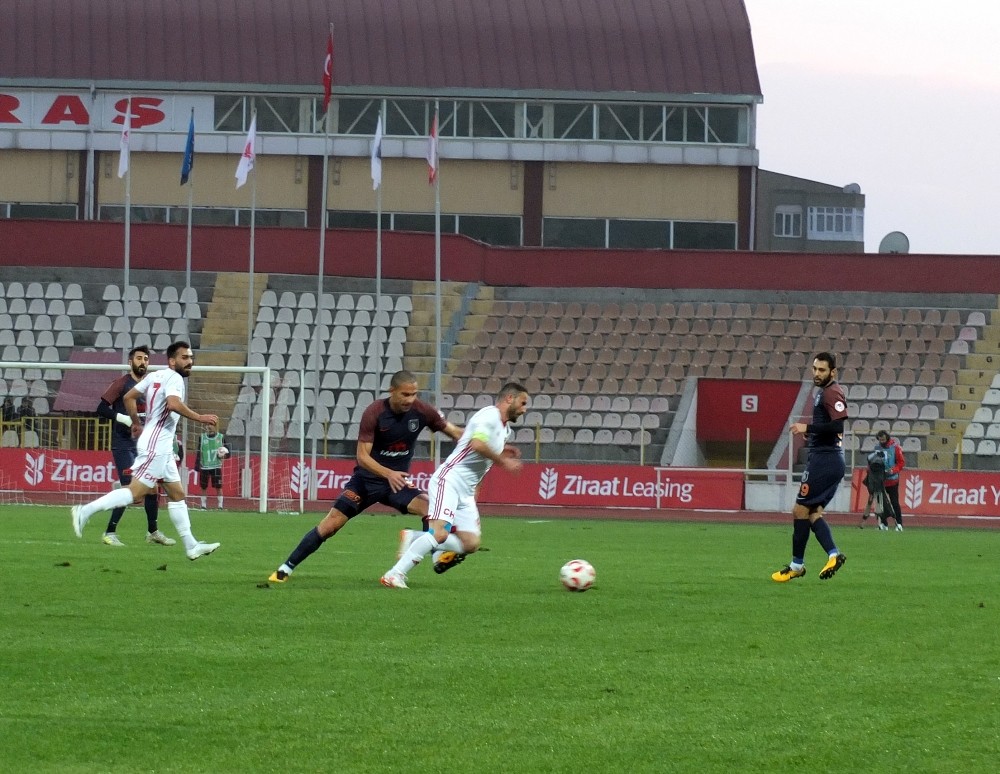 Ziraat Türkiye Kupası: KİPAŞ Kahramanmaraşspor: 1 - Medipol Başakşehir: 3
