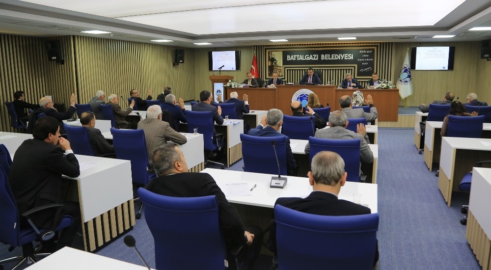 Battalgazi Belediye Meclisi 2017 yılının son toplantısını gerçekleştirdi