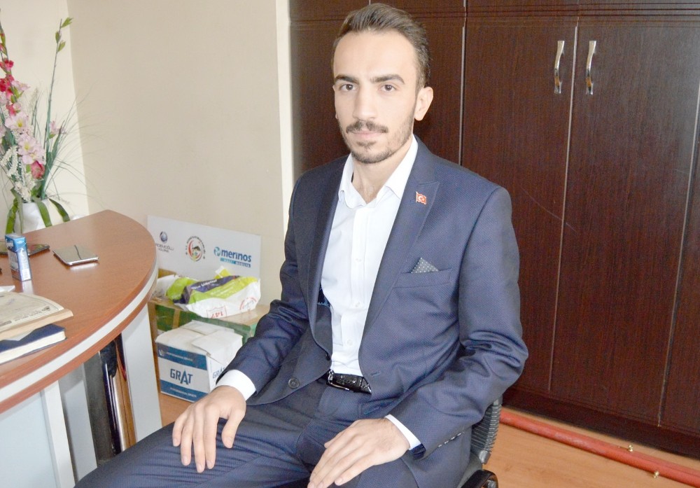 AK Parti Besni Gençlik Kolları Başkanı Ferhat Öztürk oldu
