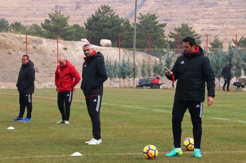 E.Yeni Malatyaspor’da Kayserispor maçı hazırlıkları sürüyor