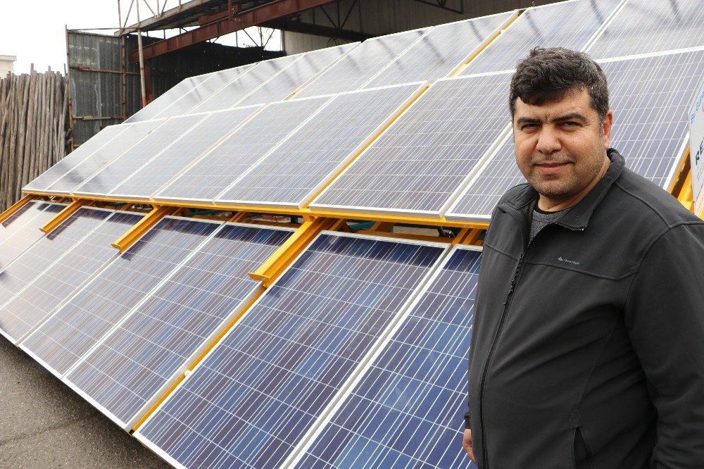 (Özel haber) Kahramanmaraşlı girişimci mobil güneş enerji santrali üretti
