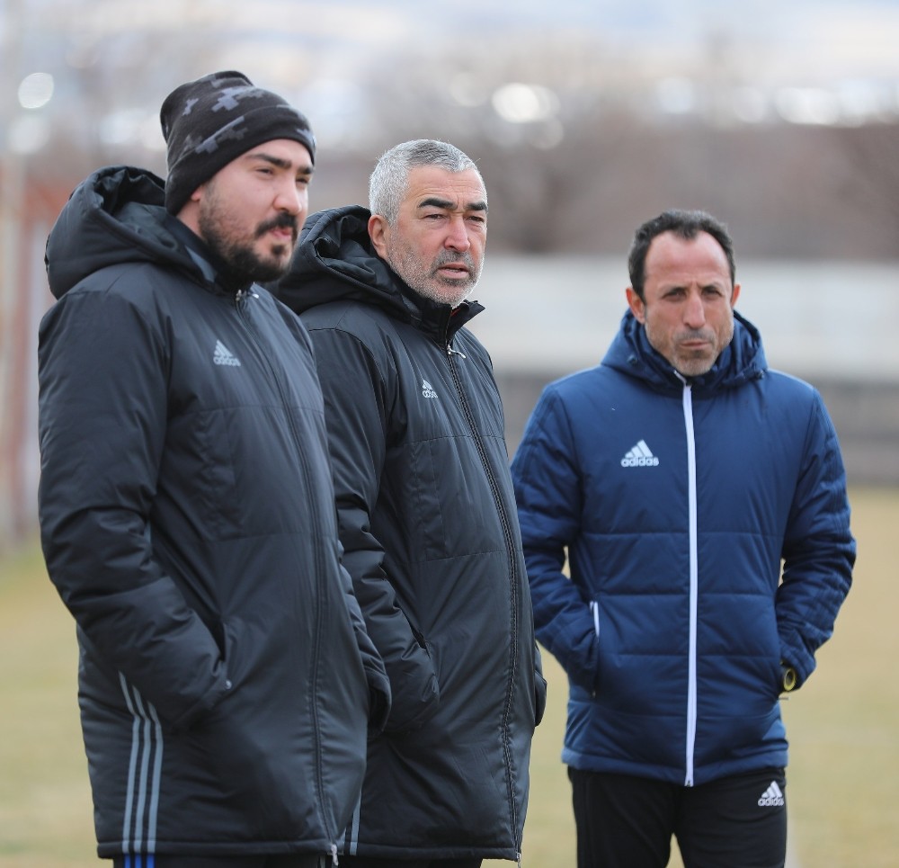Sivasspor, antrenman maçında U-21 takımını farklı yendi
