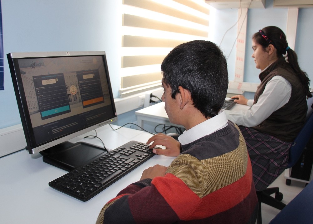 Elazığ’da 5 köy okuluna bilgisayar laboratuvarı
