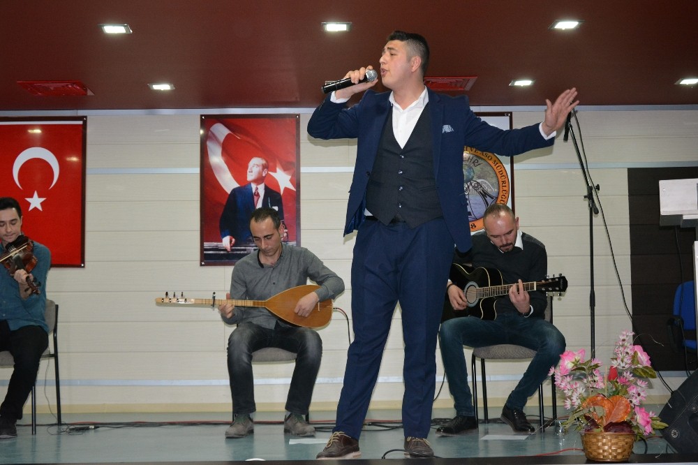 Suşehri’nde müzik yarışması düzenlendi
