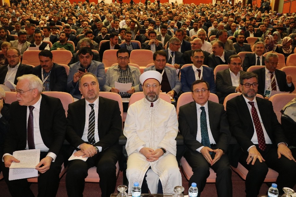 24. İlahiyat ve İslami İlimler Fakülte Dekanları Toplantısı sonuç bildirgesi açıklandı