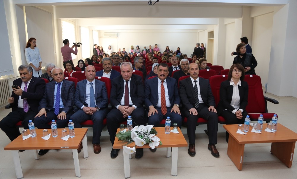 Başkan Gürkan, “4 büyük ozan için söylüyoruz’ adlı programa katıldı
