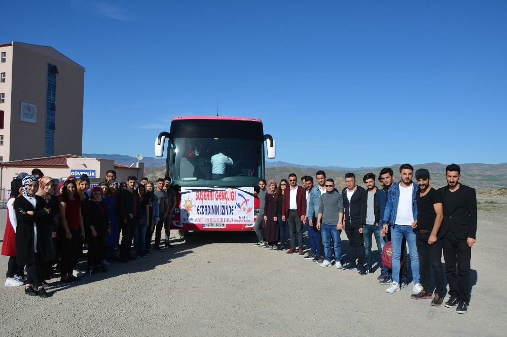 Suşehri’nde üniversite öğrencilere Çanakkale gezisi
