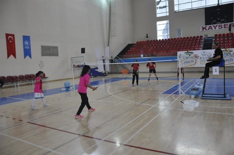 Malatya takımı badmintonda finale yükseldi
