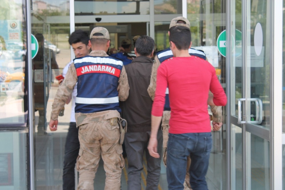 Elazığ’da 8 uyuşturucu taciri tutuklandı

