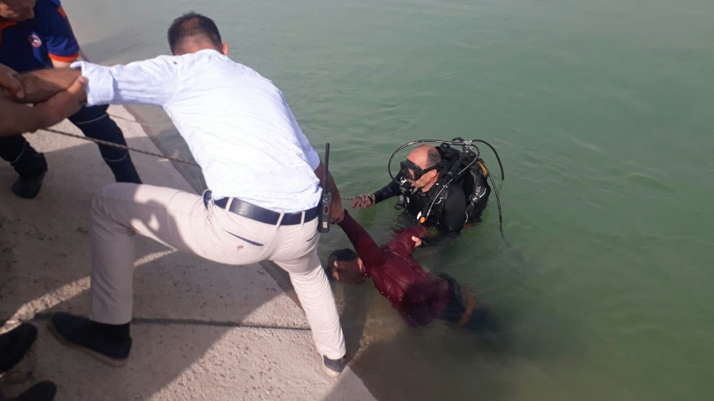 Serinlemek için su kanalına giren Suriyeli genç boğuldu
