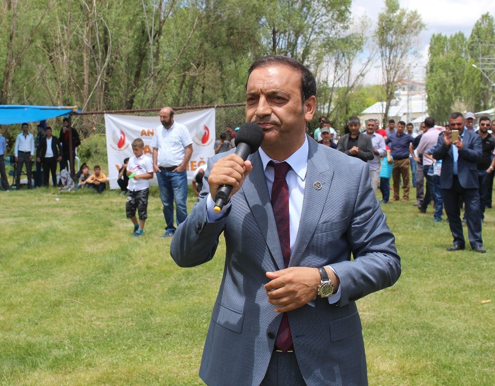 MHP Sivas Milletvekili adayı Özyürek’e büyük destek
