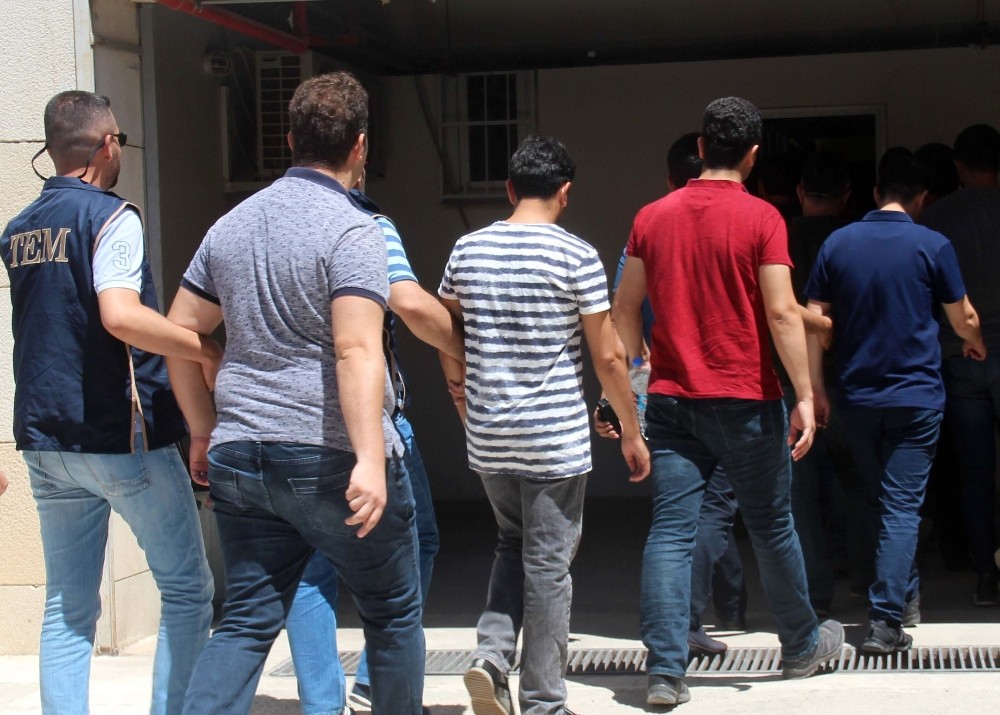 Elazığ’daki FETÖ/PDY soruşturmasında 2 tutuklama
