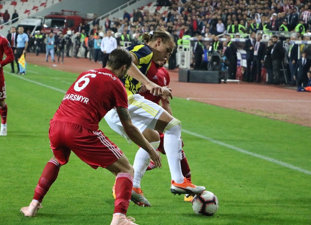 Spor Toto Süper Lig: DG Sivasspor: 0 - Fenerbahçe: 0 (Maç sonucu)
