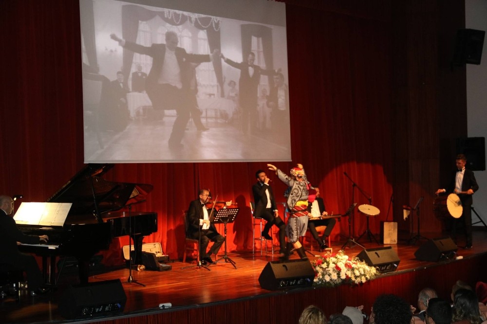 Keman ve piyano ile Yurt Ezgileri konserine yoğun ilgi
