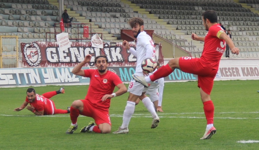 TFF 3. Lig: Elaziz Belediyespor: 0 - HKİ Çatalcaspor: 0

