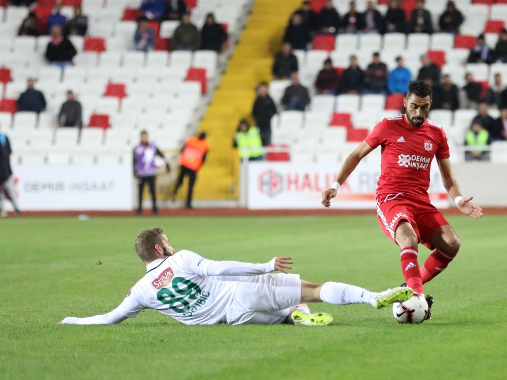 Spor Toto Süper Lig: DG Sivasspor: 0 - Atiker Konyaspor: 0 (Maç sonucu)
