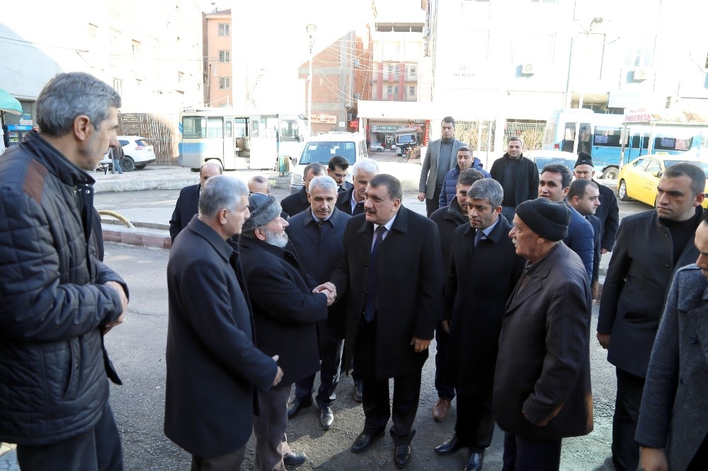 Başkan Gürkan, minibüsçü esnafı ile buluştu
