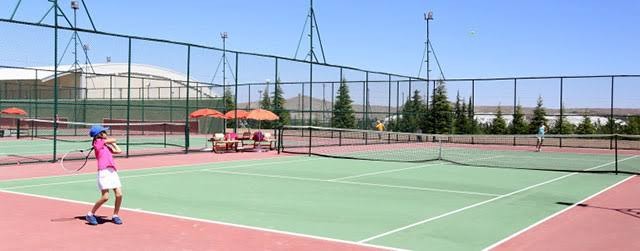 Okullar Arası Teniste dereceye girenler belli oldu
