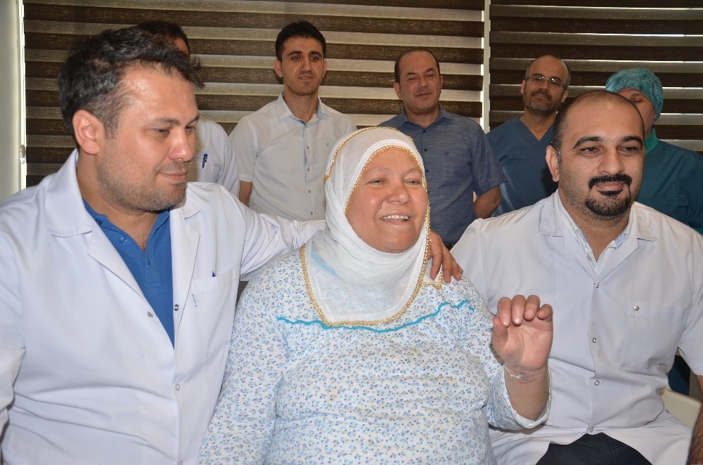 Elbistan Devlet Hastanesi, obezite cerrahisinde bir ilke imza attı
