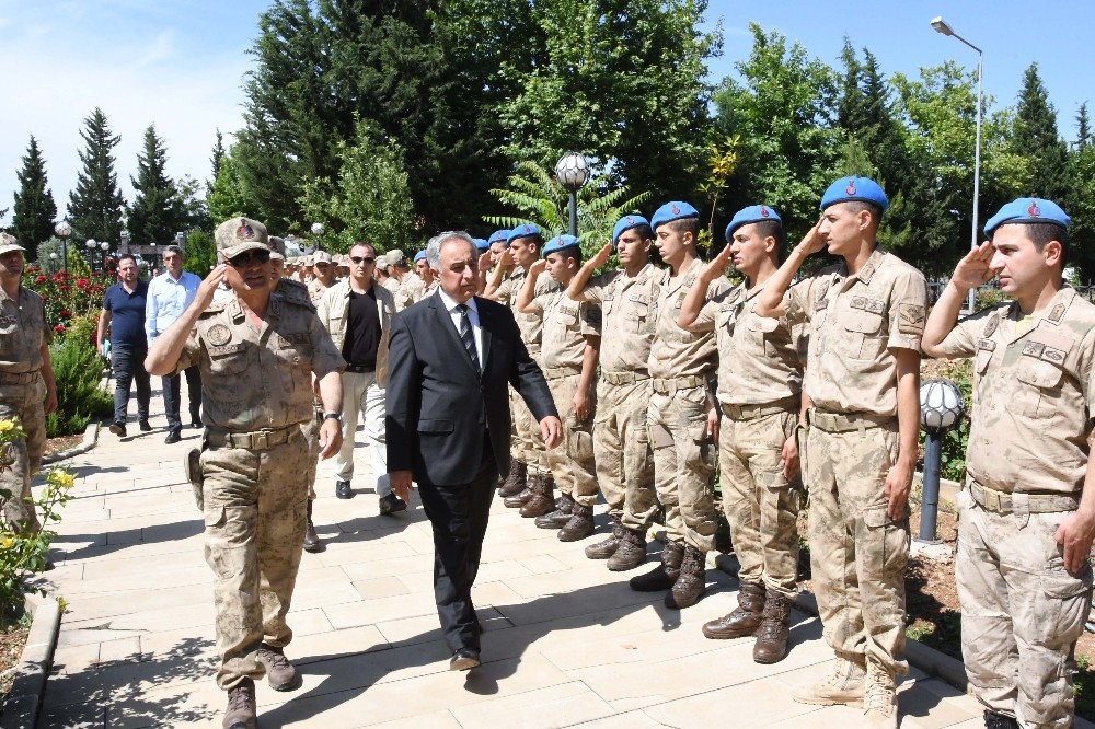 Rektör Turgut jandarma teşkilatının 180. kuruluş yıldönümün kutladı
