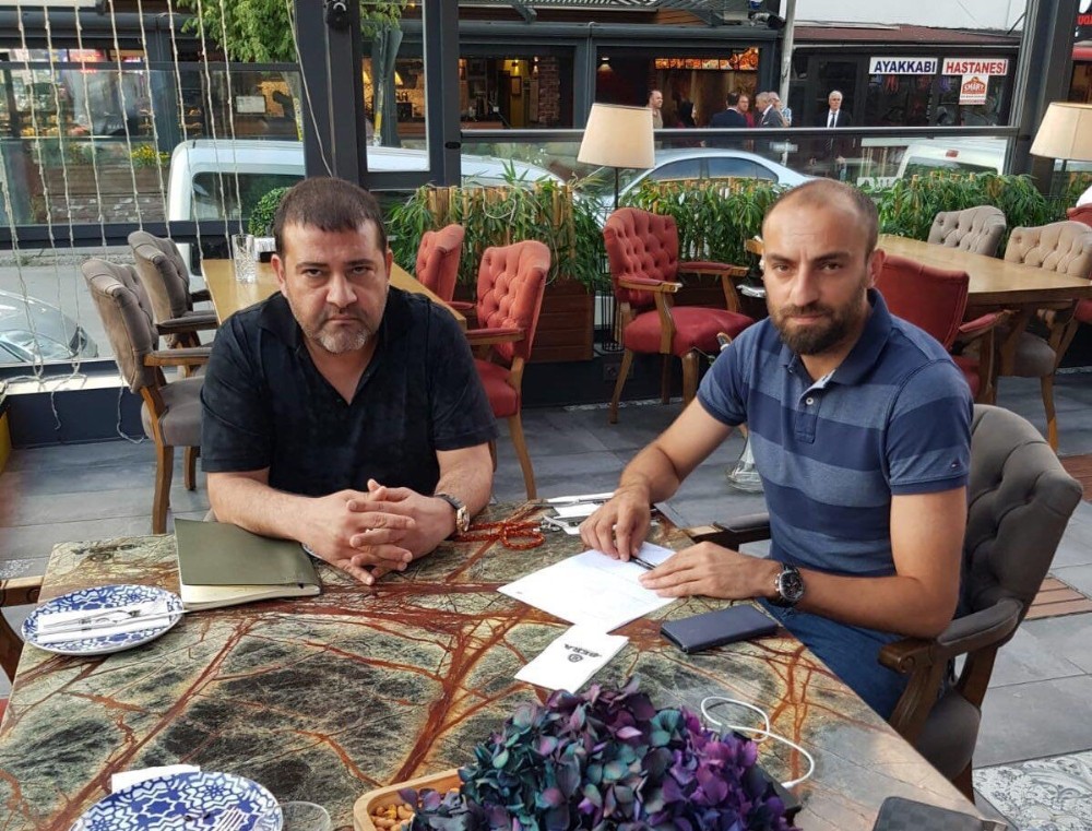 Elazığspor, Kadir Bekmezci’yle  sözleşmeyi 2 yıl uzattı

