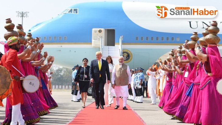 ABD Başkanı Trump, ilk resmi ziyareti için Hindistan'da