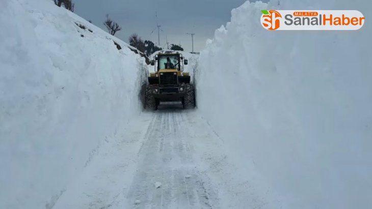 Adıyaman'da kar nedeniyle 484 yerleşim yerine ulaşılamıyor