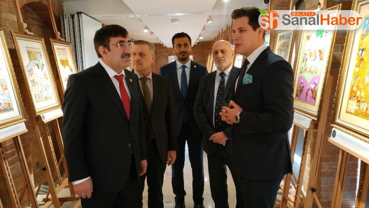 AK Parti Genel Başkan Yardımcısı Yılmaz, Gül Baba Türbesi'ni ziyaret etti