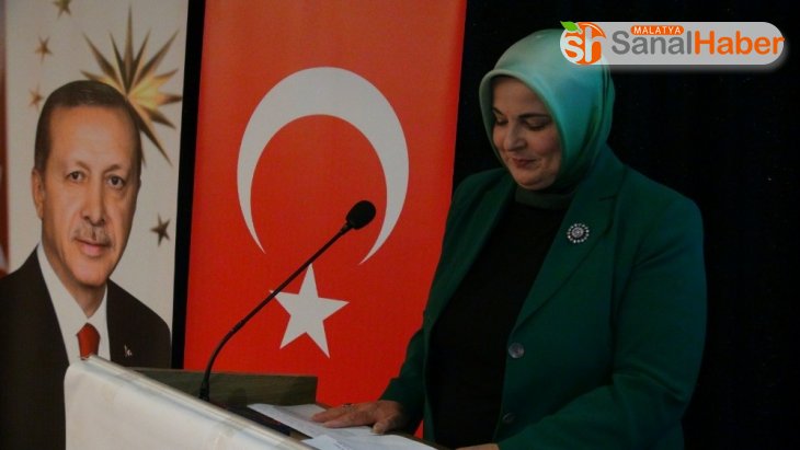 AK Parti Kadın Kolları Başkanı Aynur Oğuzhan: