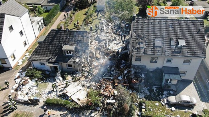 Almanya'da bir evde patlama: 1 ölü, 4 yaralı
