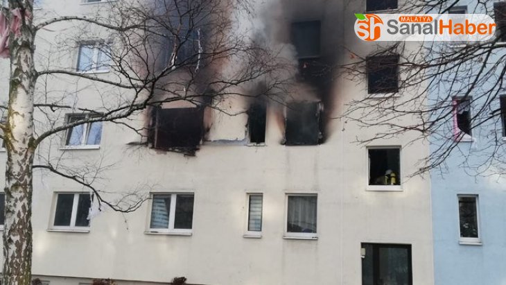 Almanya'nın Blankenburg şehrinde bir apartmanda meydana gelen patlama sonucu en az 25 kişi yaralandı.