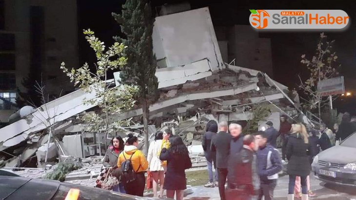 Arnavutluk'ta peş peşe depremler: 3 ölü
