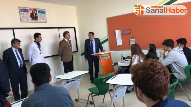 Başkan Gürkan, Çamlıca Okullarını ziyaret etti