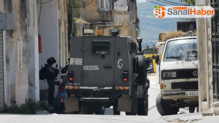 Batı Şeria'da az 10 Filistinliye gözaltı