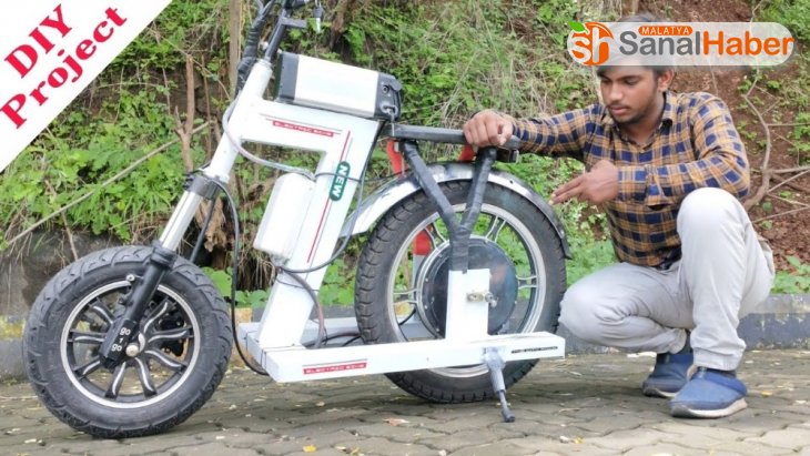 Bombaylı genç, elektrikli bisikletini kendi yaptı