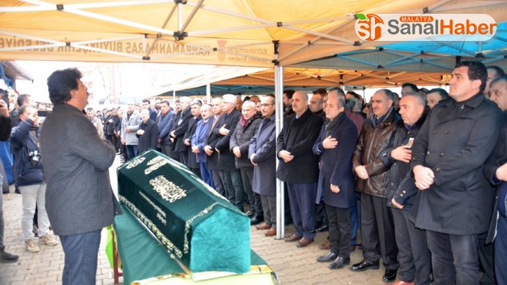CHP'li Öztunç'un babasının cenazesi toprağa verildi