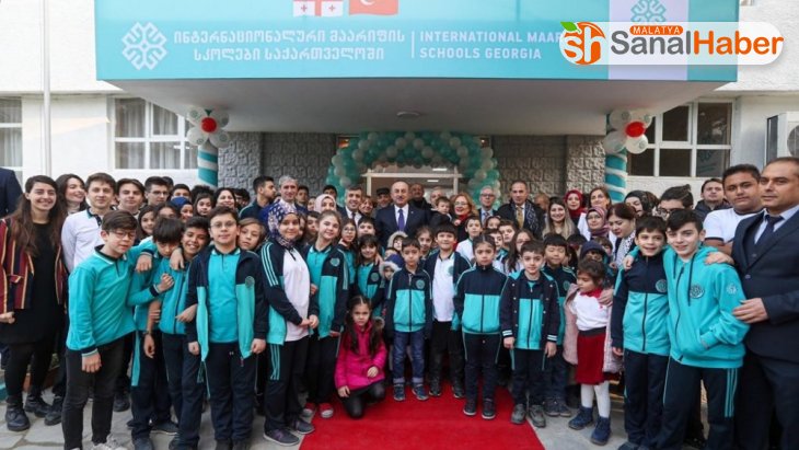 Dışişleri Bakanı Çavuşoğlu: 'Gürcistan'la ilişkilerimize çok önem veriyoruz'