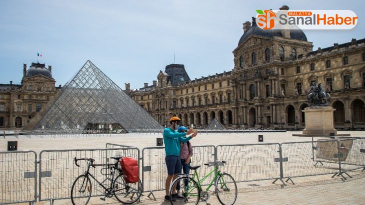 Dünyaca ünlü Louvre Müzesi, 6 Temmuz'da ziyarete açılacak