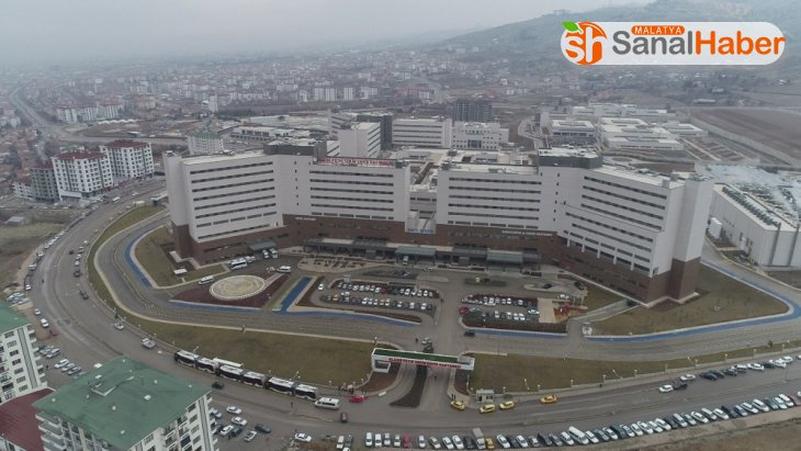 Elazığ'da depremin yükünü şehir hastanesi kaldırdı