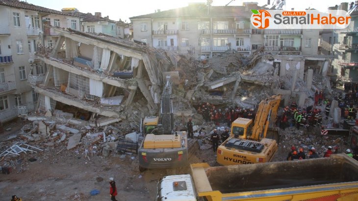 Elazığ depreminde ölenlerin sayısı 38'e yükseldi
