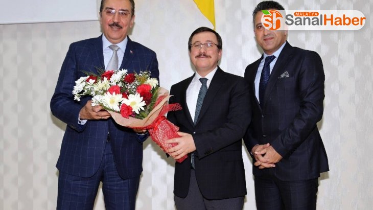 Eski Bakan Tüfenkci 'Bir Devlet adamının başarı hikayesi' paneline katıldı