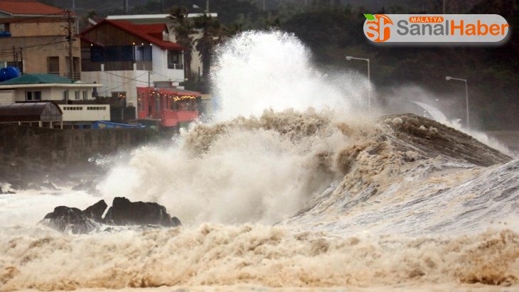 Güney Kore'yi Mitag tayfunu vurdu: 6 ölü, 4 yaralı