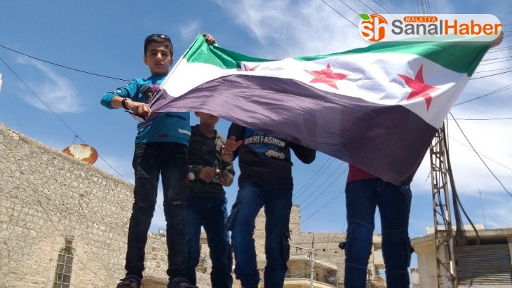 Halep'te rejim ve terör örgütleri protesto edildi