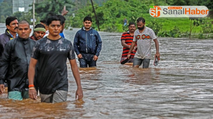 Hindistan'daki sel felaketinde bilanço artıyor