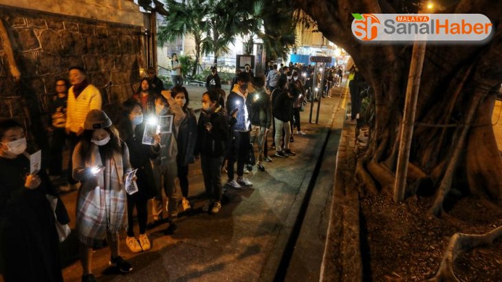 Hong Kong yeni yıla protestolarla giriyor