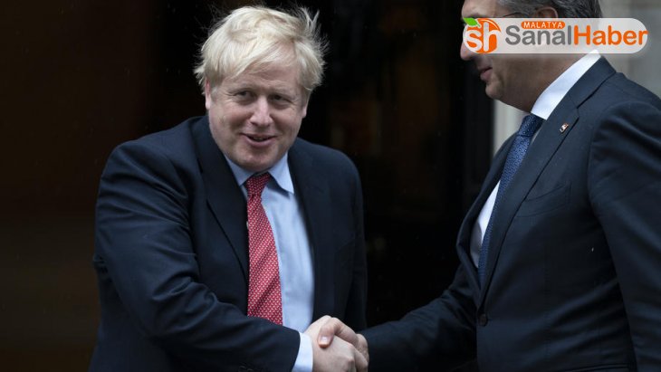 İngiltere Başbakanı Johnson: 'Korona virüsü tokalaşmamı engellemeyecek'